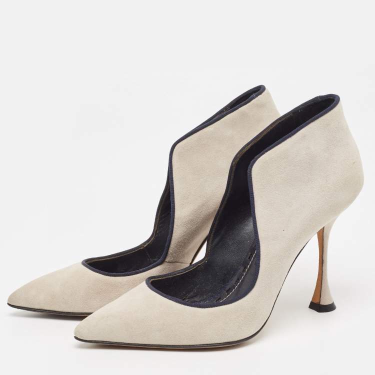 Pre Owned Manolo Blahnik Grey Suede  Pointed Toe Pumps Size 36.5