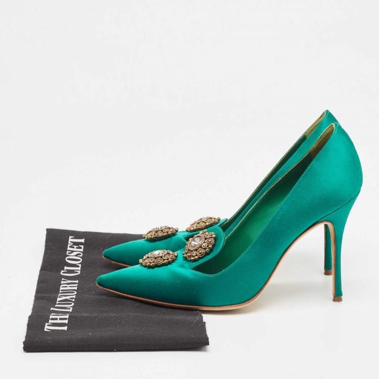 Pre Owned Manolo Blahnik Green Satin Brooch Crystal Embellished Pumps Size 38   