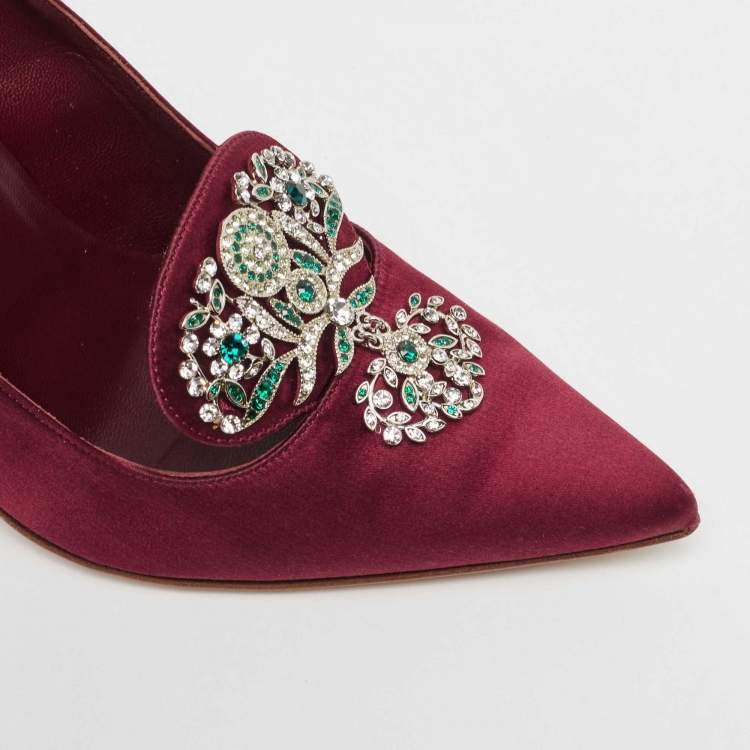 Pre Owned Manolo Blahnik Burgundy Satin Chilanghi Pumps Size 37