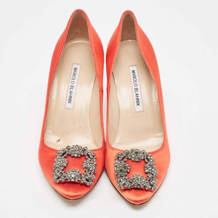 Pre Owned Manolo Blahnik Red Satin Hangisi Pumps Size 37