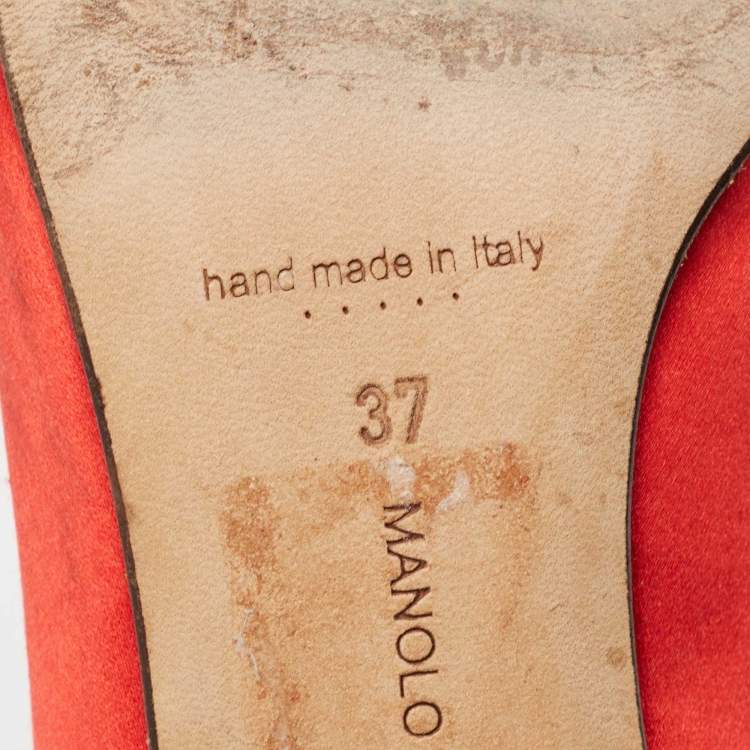 Pre Owned Manolo Blahnik Red Satin Hangisi Pumps Size 37