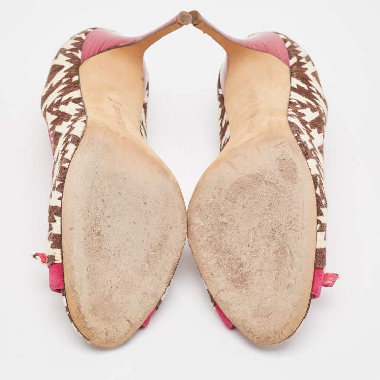 Pre Owned Manolo Blahnik Tricolor Printed Canvas and Suede Embellished Buckle Peep Toe Pumps Size 40.5