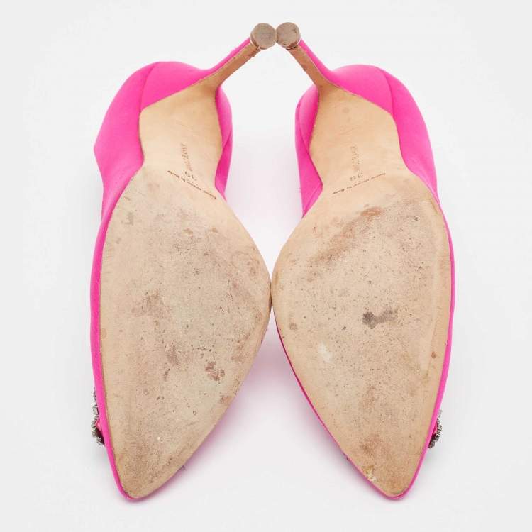 مملوكة مسبقًا Manolo Blahnik Pink Satin Hangisi Pumps Size 39