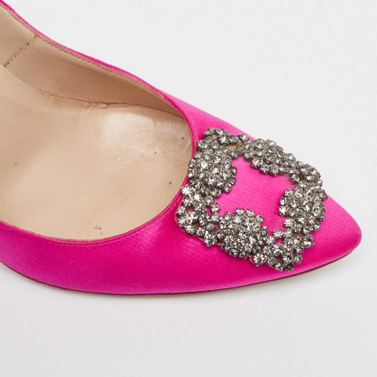 مملوكة مسبقًا Manolo Blahnik Pink Satin Hangisi Pumps Size 39
