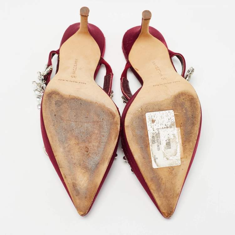 مملوكة مسبقًا Manolo Blahnik Burgundy Satin Lurum Heel Mules Size 35