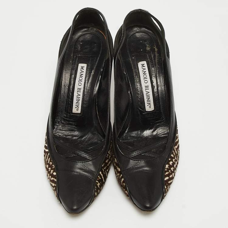 Pre Owned Manolo Blahnik Black/Brown Leather and Calf Hair Almond Toe Pumps Size 37