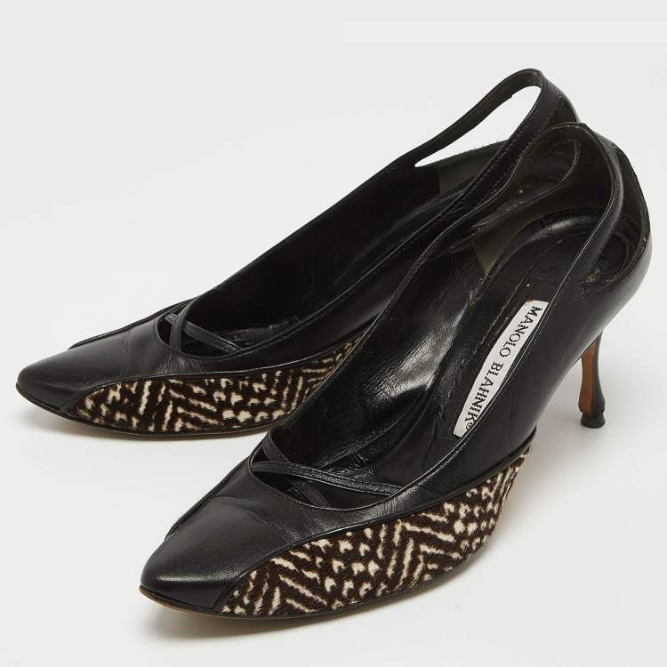 Pre Owned Manolo Blahnik Black/Brown Leather and Calf Hair Almond Toe Pumps Size 37