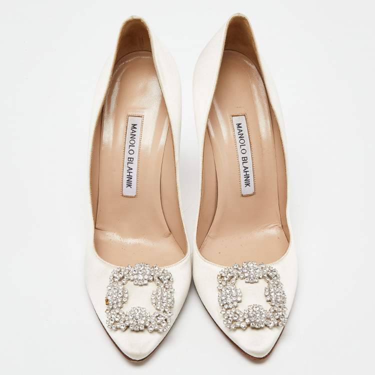 Pre Owned Manolo Blahnik Cream Satin Hangisi Pumps Size 39.5