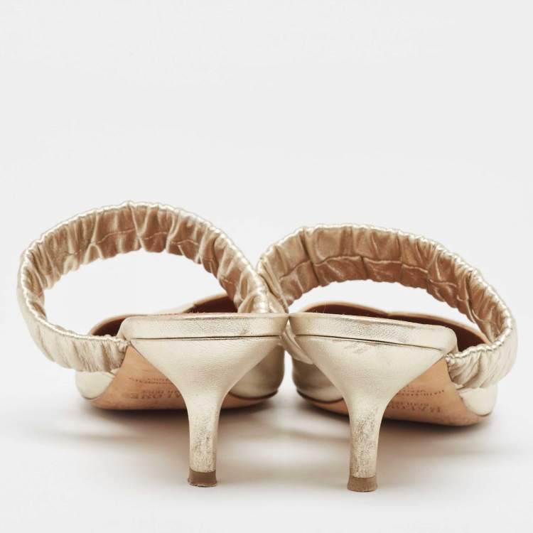 Pre Owned Manolo Blahnik Gold Leather Mules Size 38.5 