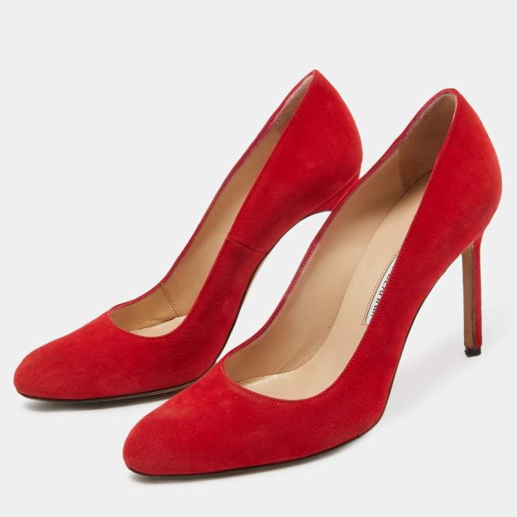 Pre Owned Manolo Blahnik Red Suede Round Toe Pumps Size 37.5