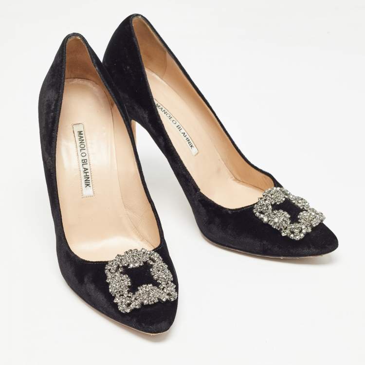Pre Owned Manolo Blahnik Black Velvet Hangisi Pumps Size 40