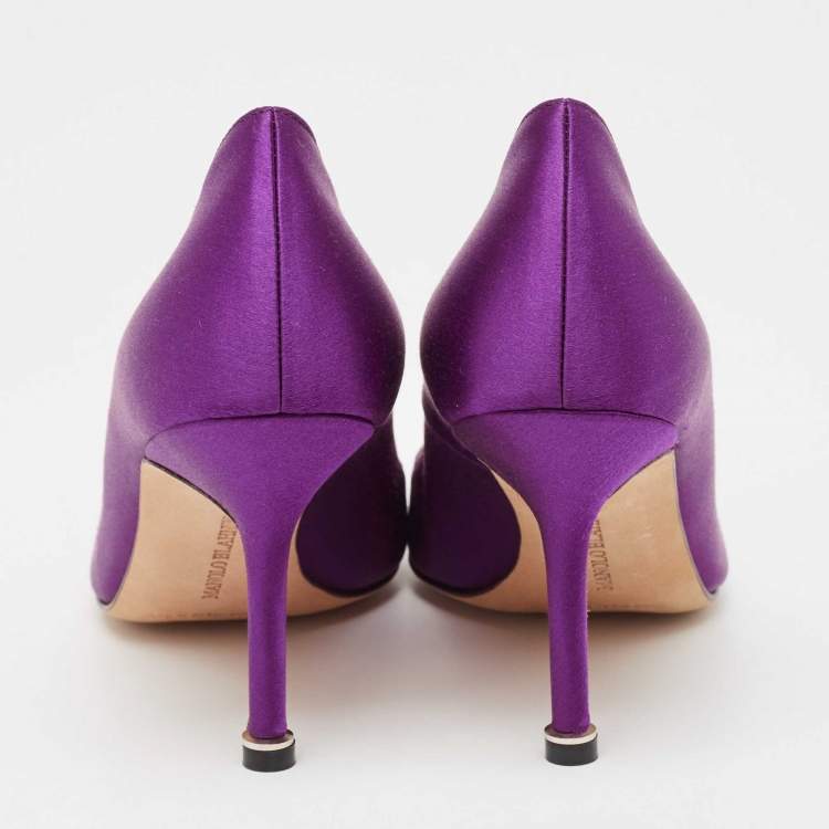 Pre Owned Manolo Blahnik Purple Satin Hangisi Pumps Size 35.5