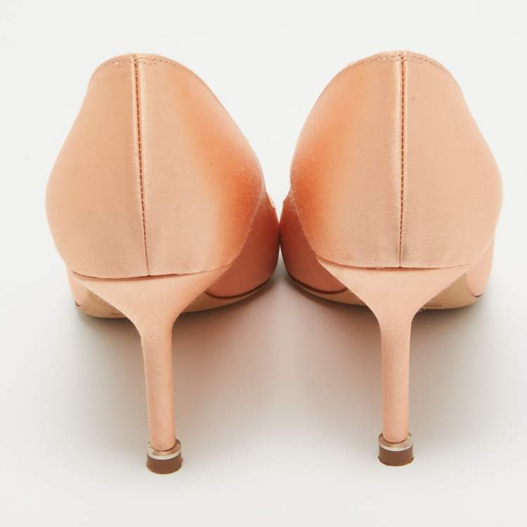 Pre Owned Manolo Blahnik Beige Satin Hangisi  Pumps Size 37.5