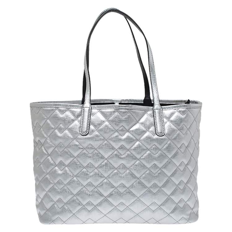 Pre Owned Marc By Marc Jacobs Silver Quilted PVC Metropolitote Tote