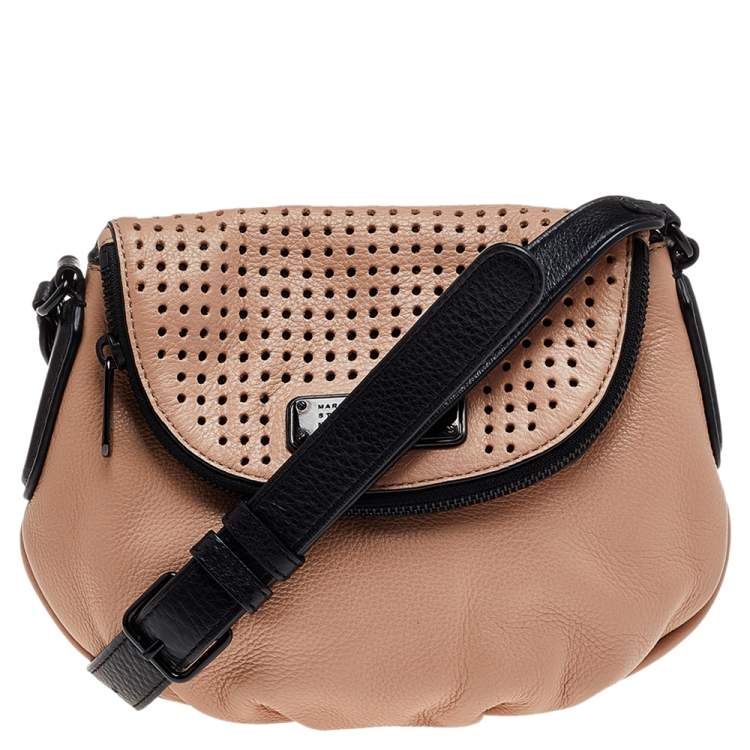 مملوكة مسبقًا Marc by Marc Jacobs Beige/Black Leather Classic Q Natasha Crossbody Bag