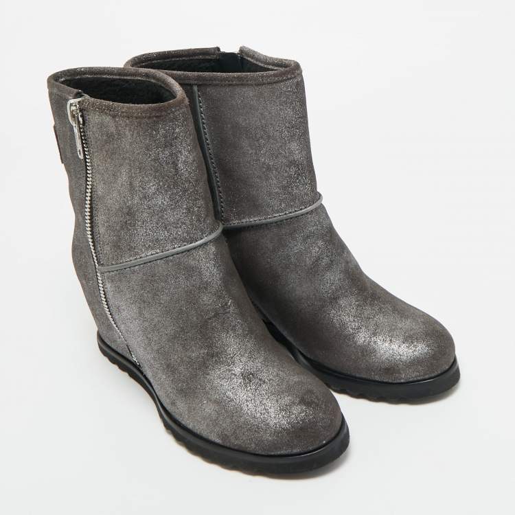Pre Owned Marc by Marc Jacobs Silver Suede Ankle Length Boots Size 37