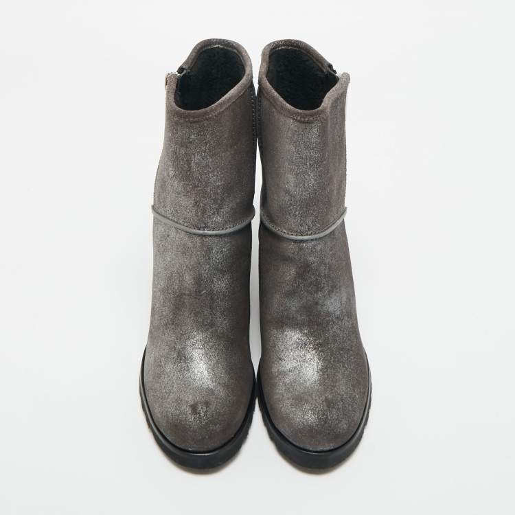 Pre Owned Marc by Marc Jacobs Silver Suede Ankle Length Boots Size 37