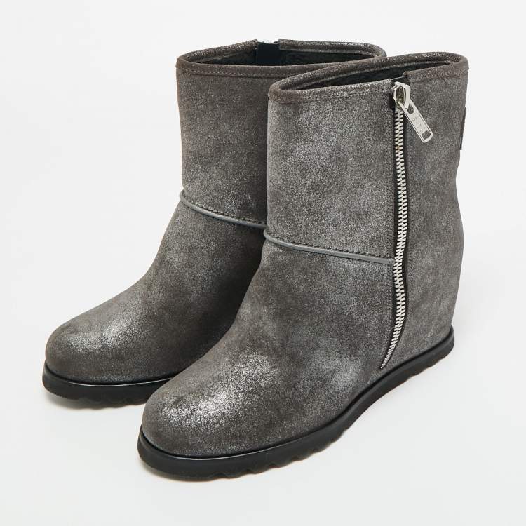 Pre Owned Marc by Marc Jacobs Silver Suede Ankle Length Boots Size 37