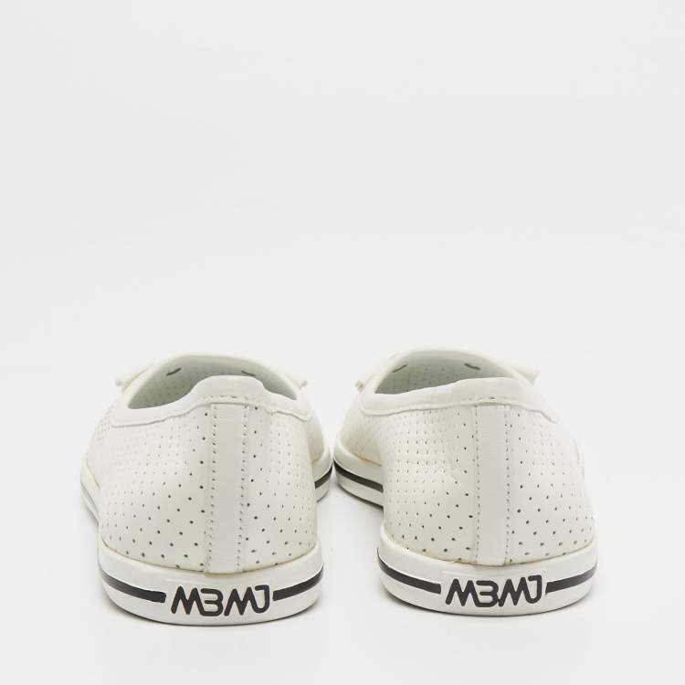Pre Owned Marc by Marc Jacobs White Perforated Leather Mouse Ballet Flats Size 37