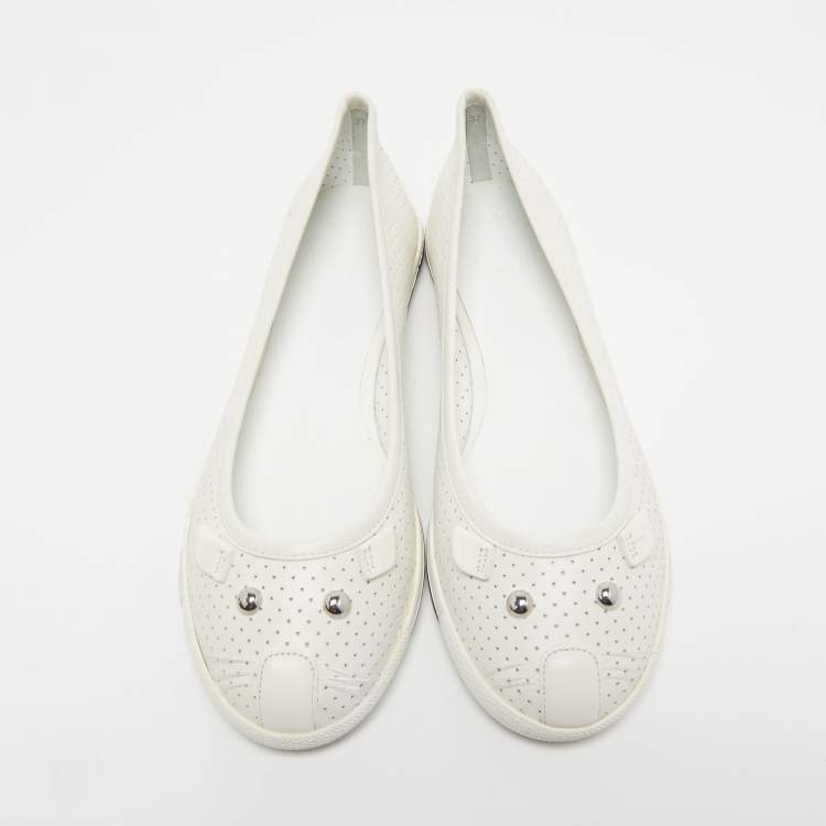 Pre Owned Marc by Marc Jacobs White Perforated Leather Mouse Ballet Flats Size 37