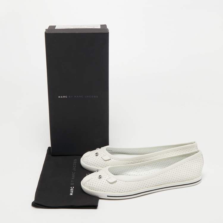 Pre Owned Marc by Marc Jacobs White Perforated Leather Mouse Ballet Flats Size 37