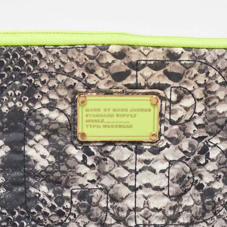 Pre Owned Marc by Marc Jacobs Grey Nylon Snakeskin Printed Laptop Case