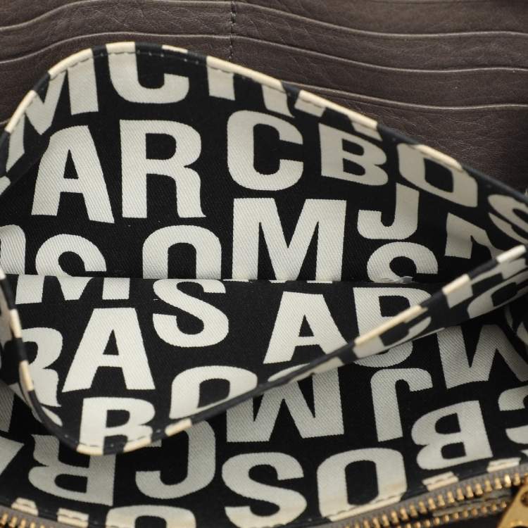 Pre Owned Marc by Marc Jacobs Grey Leather Zip Around Wallet