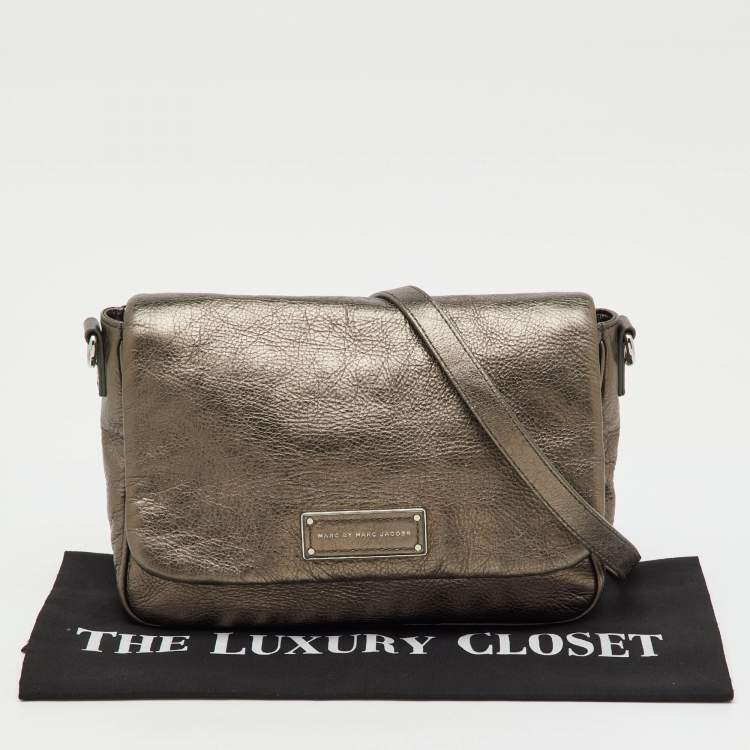 Pre Owned Marc by Marc Jacobs Metallic Grey Leather Flap Crossbody Bag