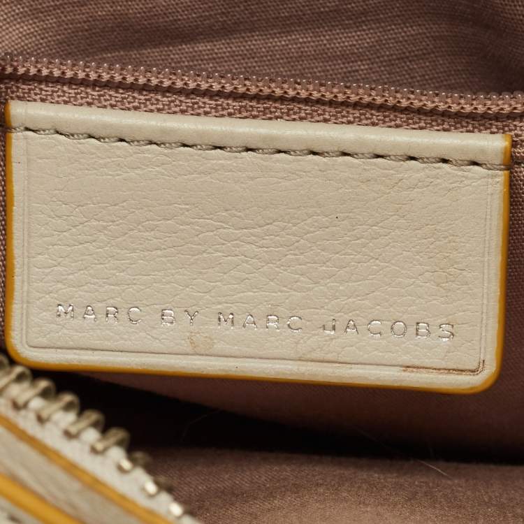 Pre Owned Marc by Marc Jacobs Sally Light Grey/Mustard Leather Crossbody Bag