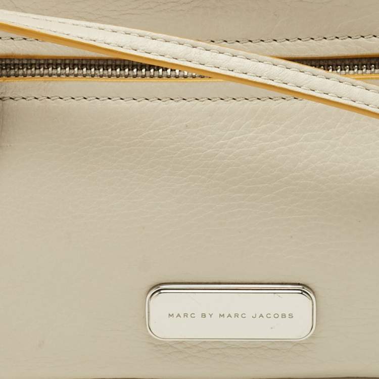 Pre Owned Marc by Marc Jacobs Sally Light Grey/Mustard Leather Crossbody Bag