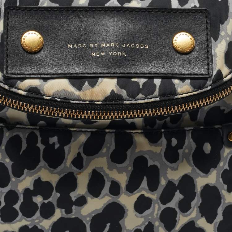 Pre Owned Marc by Marc Jacobs Preppy Natasha Black/White Leopard Print Nylon Crossbody Bag