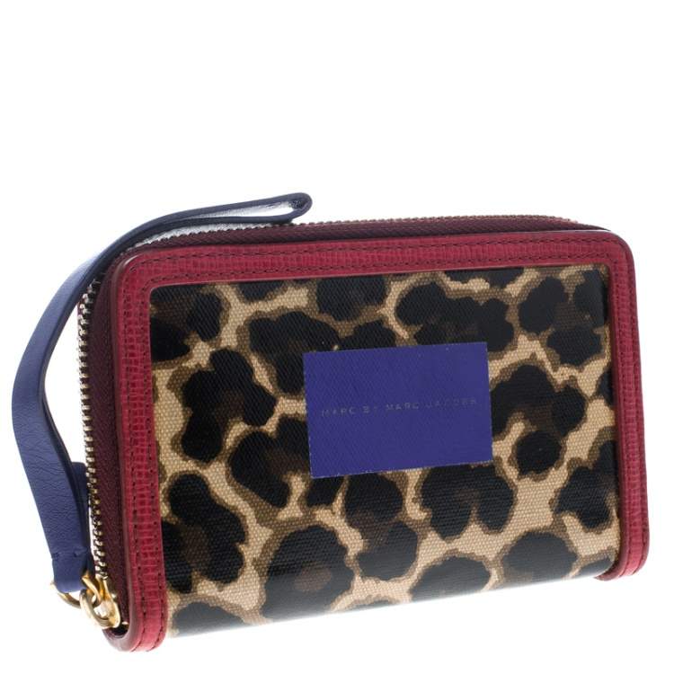Pre Owned Marc by Marc Jacobs Brown/Red Leopard Print Coated Canvas Wingman Wallet