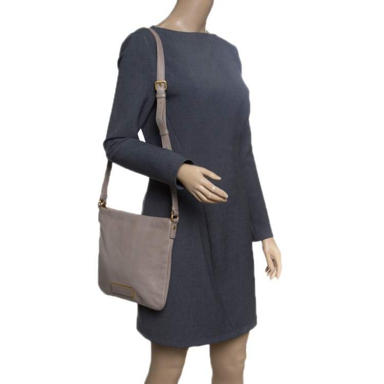 مملوكة مسبقًا Marc by Marc Jacobs Grey Leather Crossbody Bag