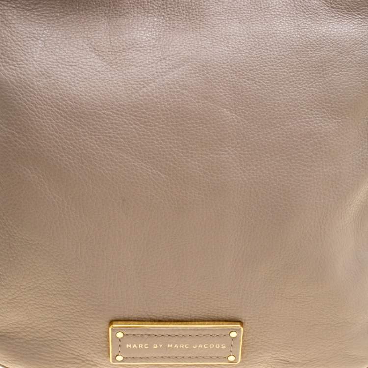 مملوكة مسبقًا Marc by Marc Jacobs Grey Leather Crossbody Bag