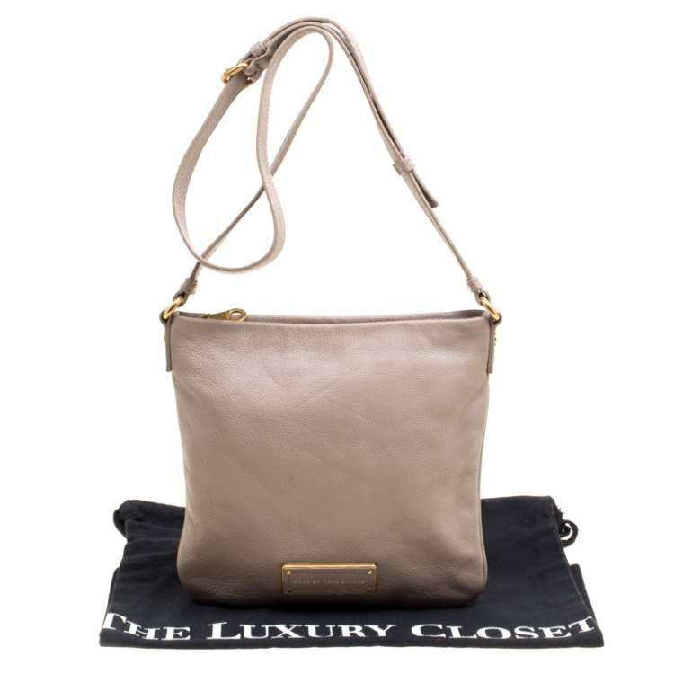 مملوكة مسبقًا Marc by Marc Jacobs Grey Leather Crossbody Bag