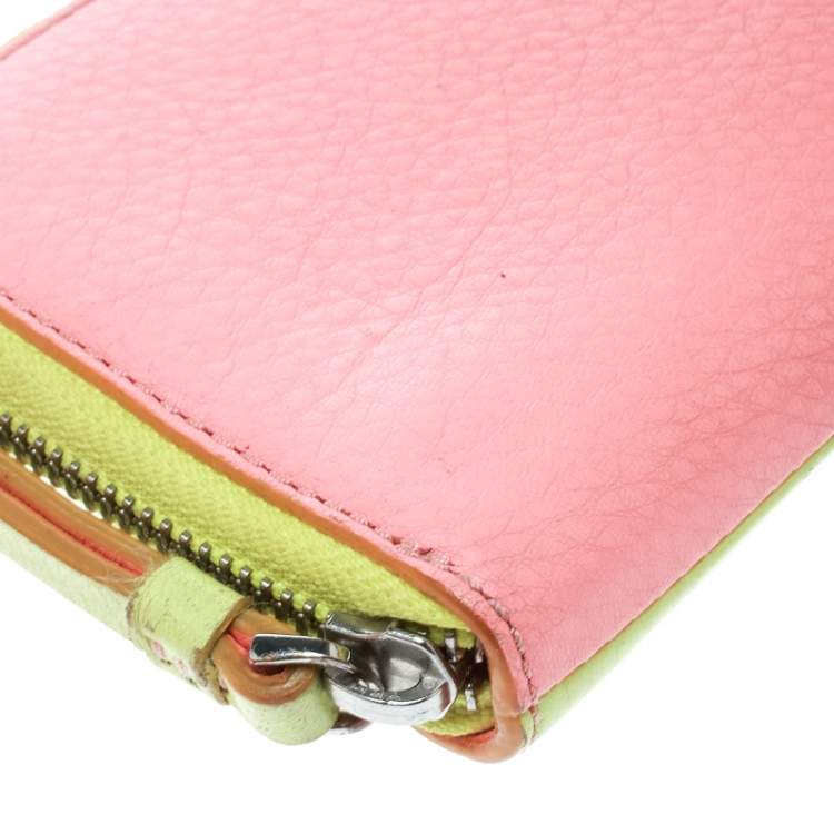 Pre Owned Marc by Marc Jacobs Lime Green/Peach Pink Leather Zip Around Wallet