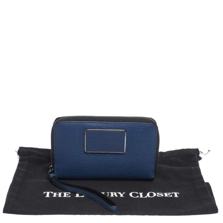 Pre Owned Marc by Marc Jacobs Blue Leather Classic Q Wingman Wallet