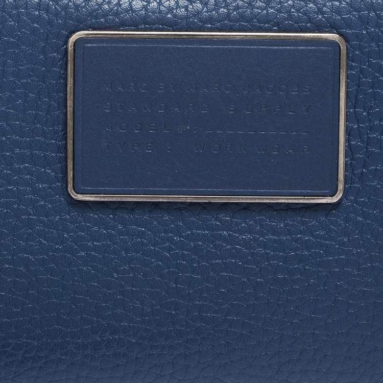 Pre Owned Marc by Marc Jacobs Blue Leather Classic Q Wingman Wallet