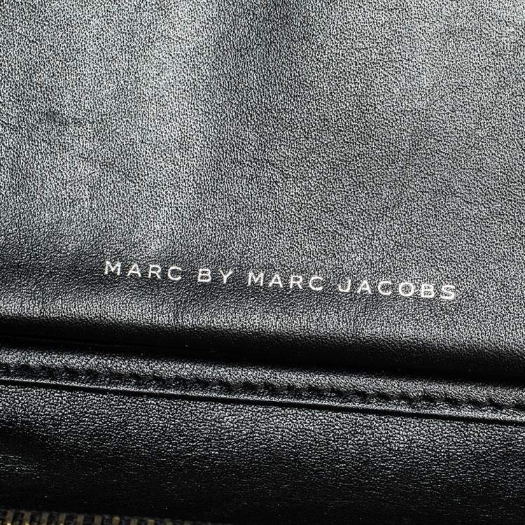 Pre Owned Marc by Marc Jacobs Blue Leather Classic Q Wingman Wallet