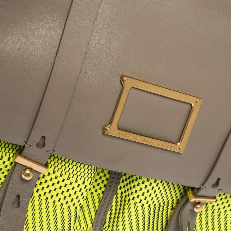 Pre Owned Marc by Marc Jacobs Neon Green/Grey Woven Patent Leather and Nylon Werdie Top Handle Bag