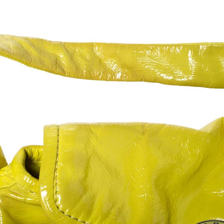 Pre Owned Marc by Marc Jacobs Yellow Patent Leather Turnlock Flap Chain Hobo
