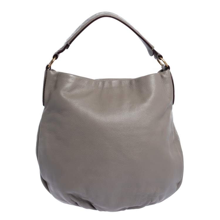 مملوكة مسبقًا  Marc by Marc Jacobs Taupe Leather Classic Q Hillier Hobo