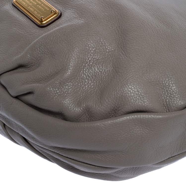 مملوكة مسبقًا  Marc by Marc Jacobs Taupe Leather Classic Q Hillier Hobo