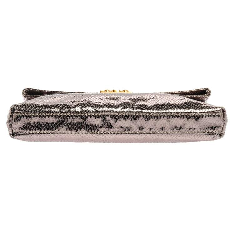مملوكة مسبقًا Marc by Marc Jacobs Metallic Snakeskin Effect Leather Fold Over Clutch