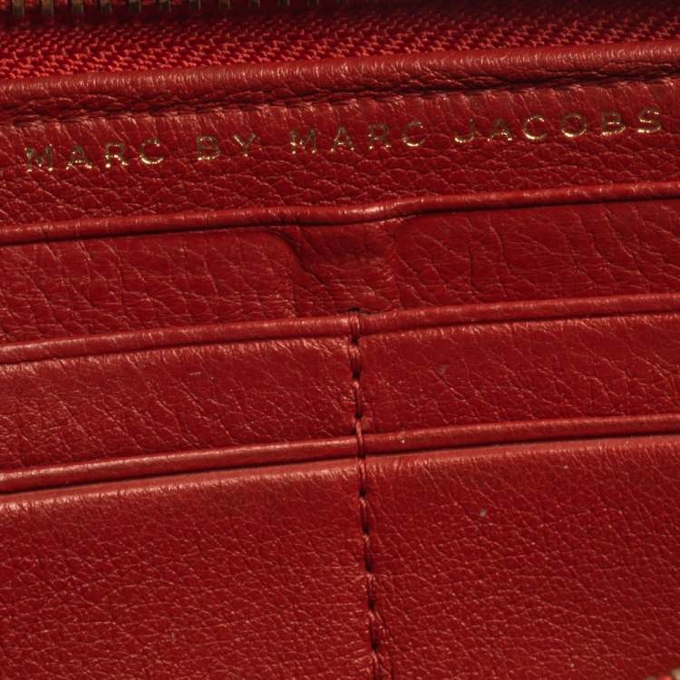 Pre Owned Marc By Marc Jacobs Coral Orange Leather Zip Around Wallet