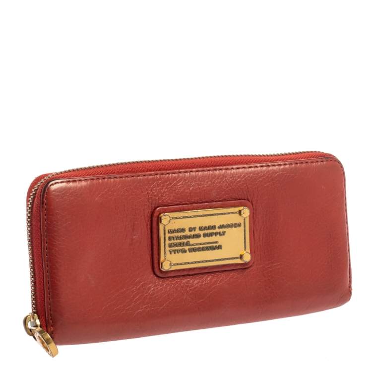 Pre Owned Marc By Marc Jacobs Coral Orange Leather Zip Around Wallet