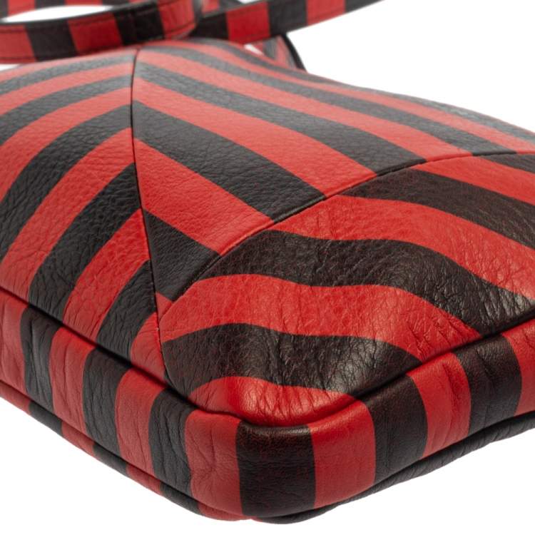 Pre Owned Marc by Marc Jacobs Red/Black Striped Leather Turn Around Dani Crossbody Bag
