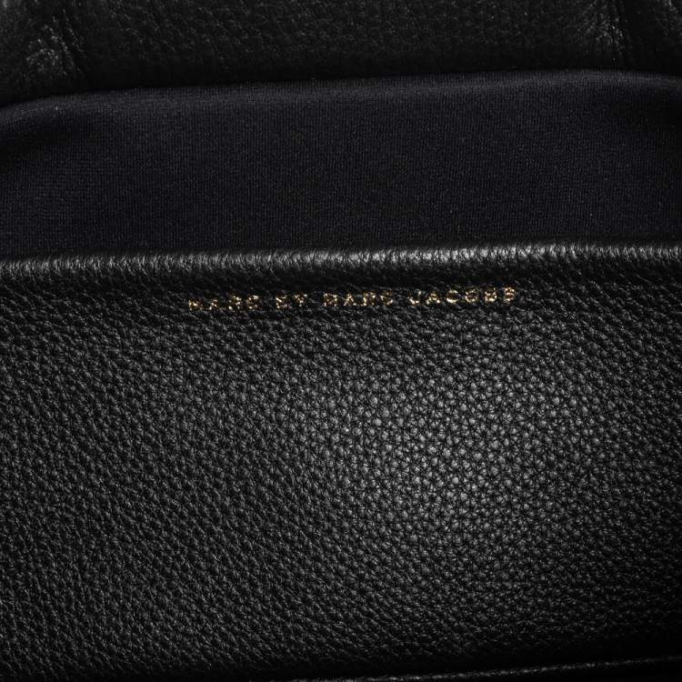 مملوكة مسبقًا Marc by Marc Jacobs Black Leather Can't Clutch