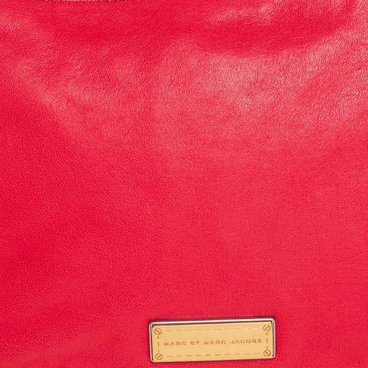Pre Owned Marc by Marc Jacobs Red Leather Classic Q Wristlet Clutch