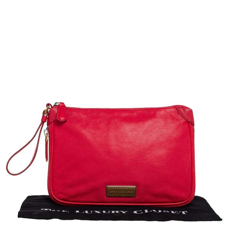 Pre Owned Marc by Marc Jacobs Red Leather Classic Q Wristlet Clutch